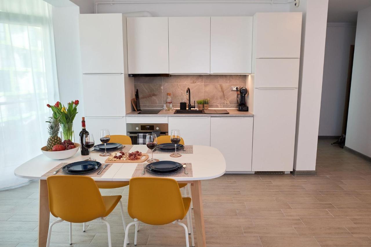 Năvodari Fineloft Sea View Apartment-Spa N Pools Beach Resort מראה חיצוני תמונה